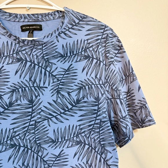 Silver Jeans Smokey Blue Leaf Print Tee 100% Cotton - Picture 3 of 13